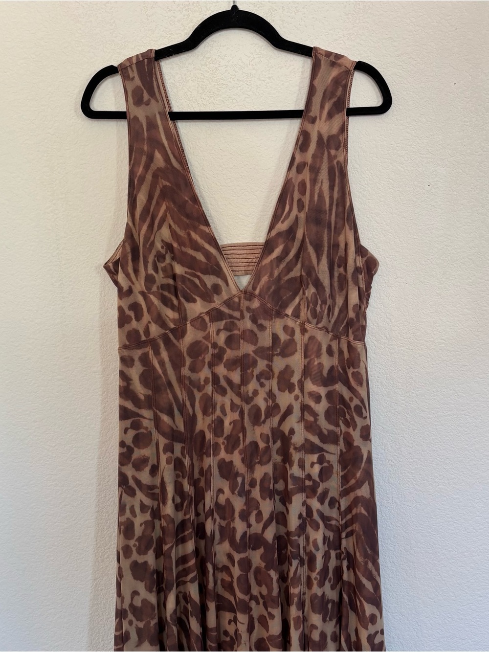 Pilcro Anthropologie Seamed V Neck Mesh Dress - Picture 4 of 10